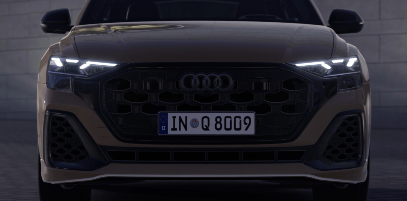 Audi Q8 voorlichten donker