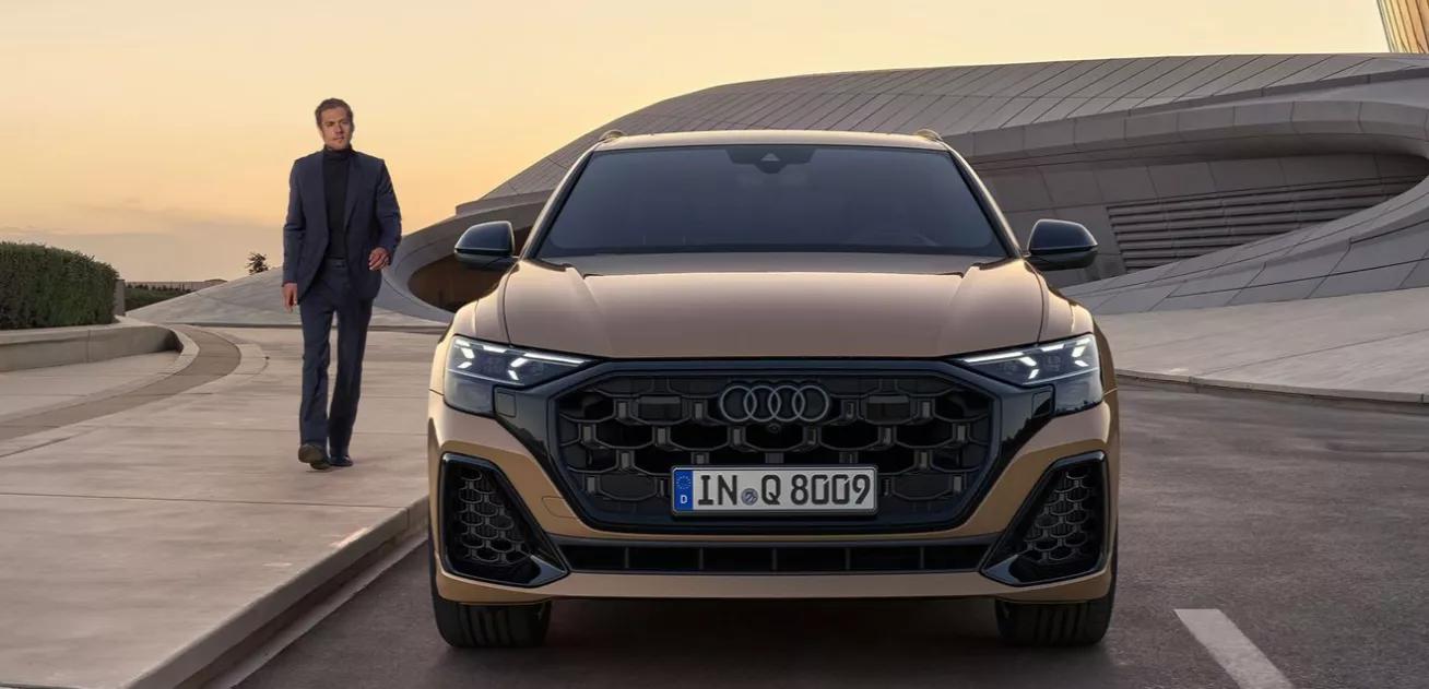 Audi Q8 S line